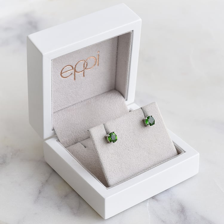 Zlaté napichovací náušnice s diopsidy 88452