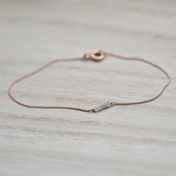 Náramek s raw diamanty 43685