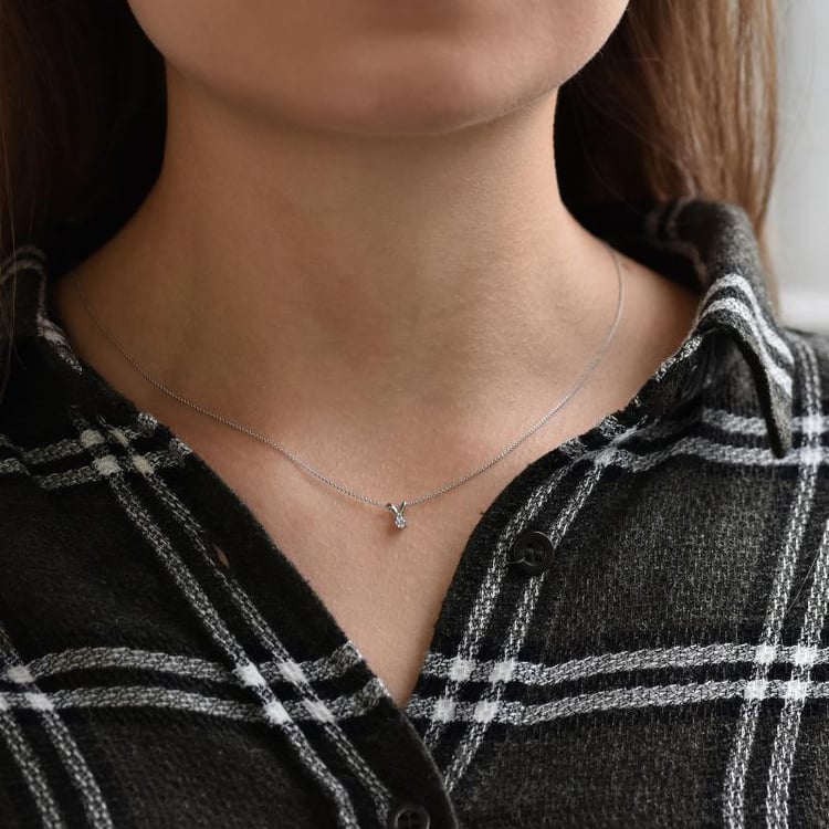 Diamantový náhrdelník ze zlata 36339