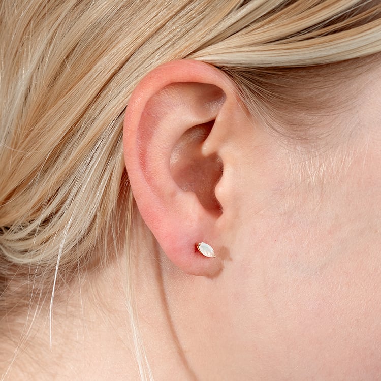 Minimalistické stříbrné náušnice s opály Andine 132813