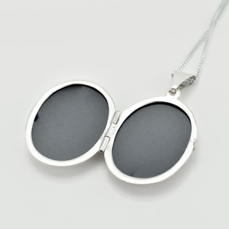 Stříbrný otevírací medailonek 15403