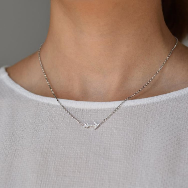 Náhrdelník ze stříbra se zirkony 19384