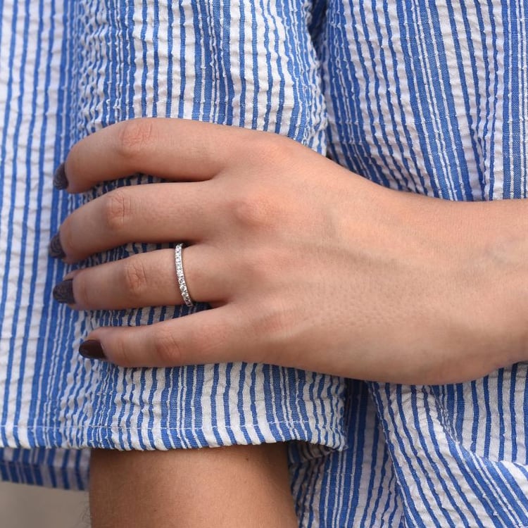 Eternity prsten s 2mm moissanity Lowum 105381