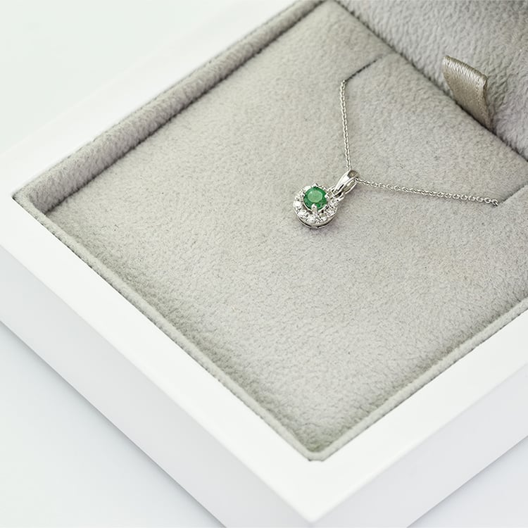 Smaragdový halo přívěsek s diamanty Florrie 41690