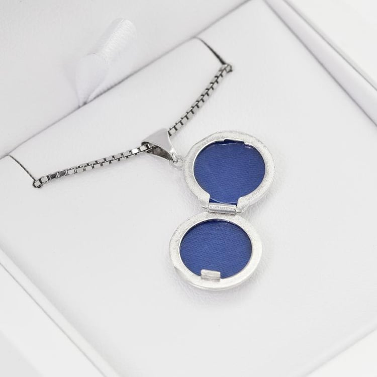 Srdíčkový medailon ze stříbra Barra 6635