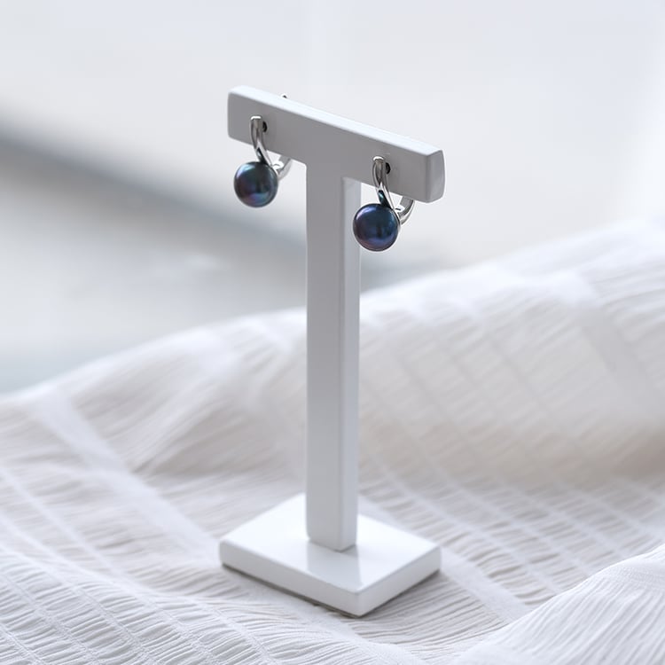 Visací náušnice s černými perlami 65626