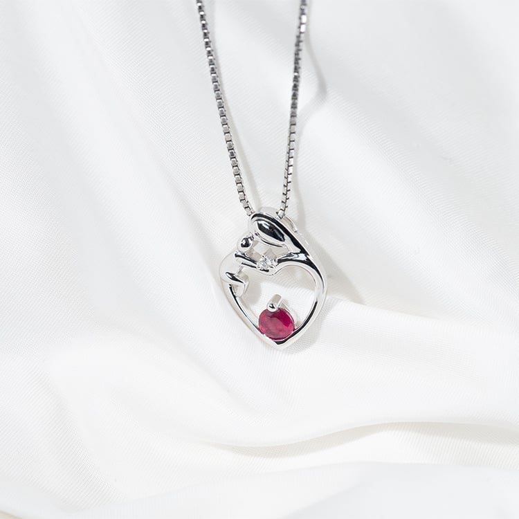 Stříbrný přívěsek matka a dítě s rubínem a diamantem Ella 131168