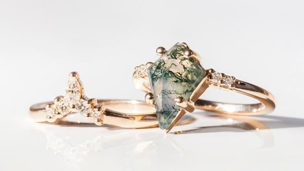 Zásnubní prsteny v roce 2025: 10 trendů, o kterých musíte vědět