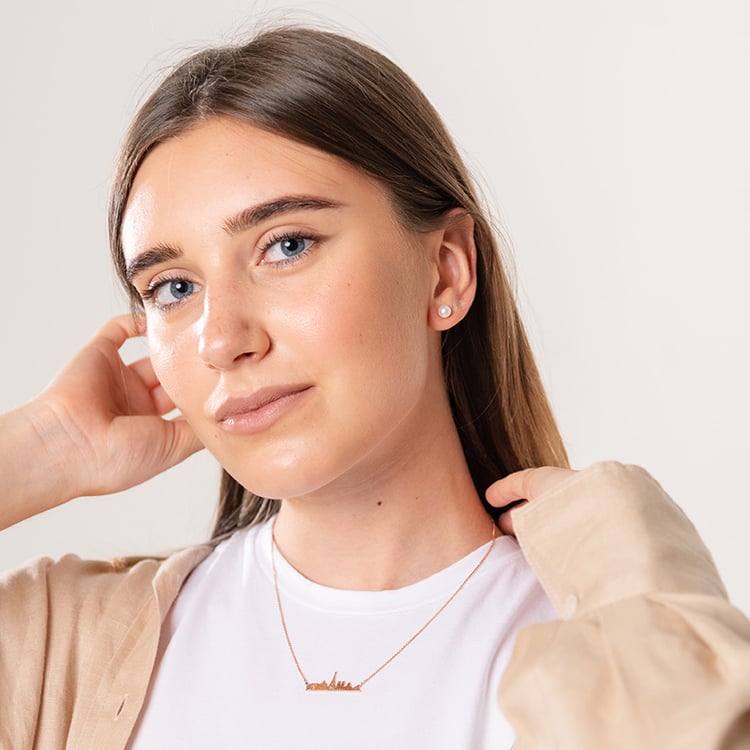 Stříbrný náhrdelník města Paříž 107134