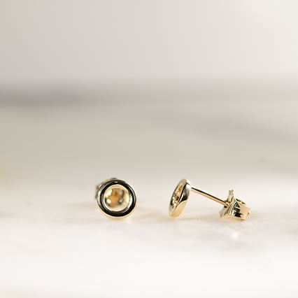 Stříbrné napichovací karma náušnice Belisa