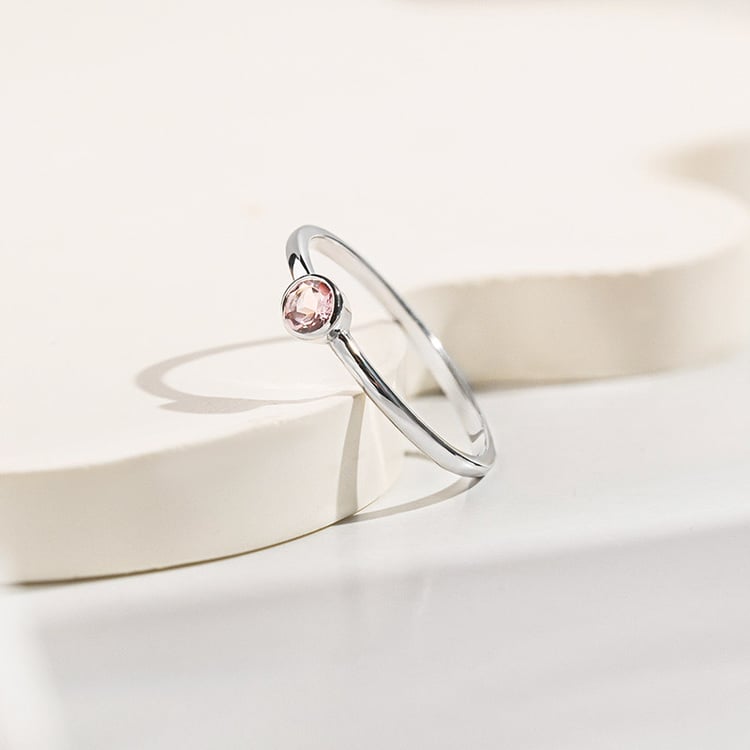 Zlatý minimalistický prsten s morganitem Emilien 156595