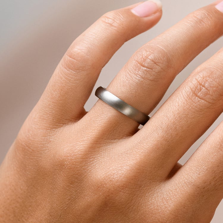 Titanový snubní prsten Cody 161393