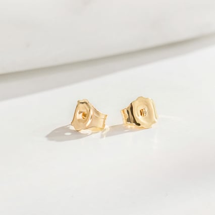 Náušnicové puzety z 18karátového žlutého zlata Lora