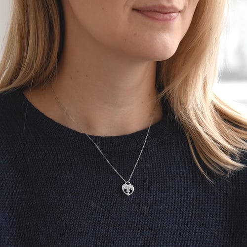 Zlatý přívěsek dětské nožičky s diamantem a gravírem Olivia