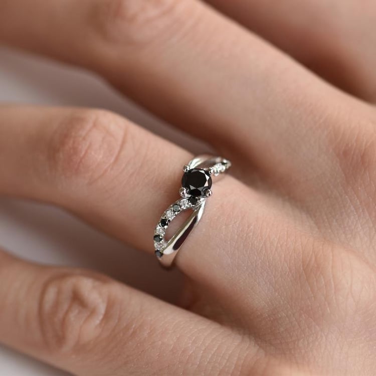 Zlatý zásnubní prsten 18254