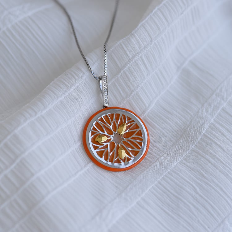 Stříbrný náhrdelník 63985