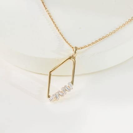 Zlatý přívěsek s lab-grown diamantem Flora