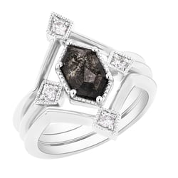 Set jedinečných prstenů se salt and pepper diamantem Ural
