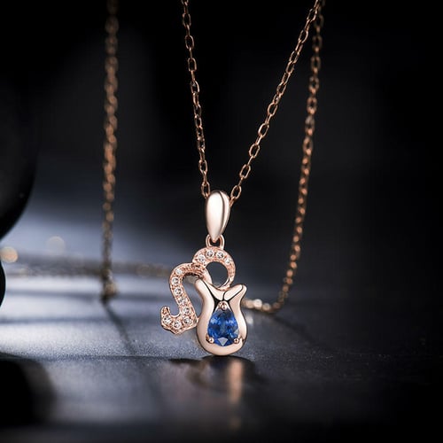 Safírový přívěsek ve znamení Vodnáře s diamanty Agua