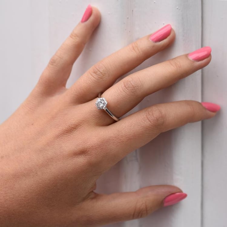 Zásnubní halo diamantový prsten ze zlata 116381