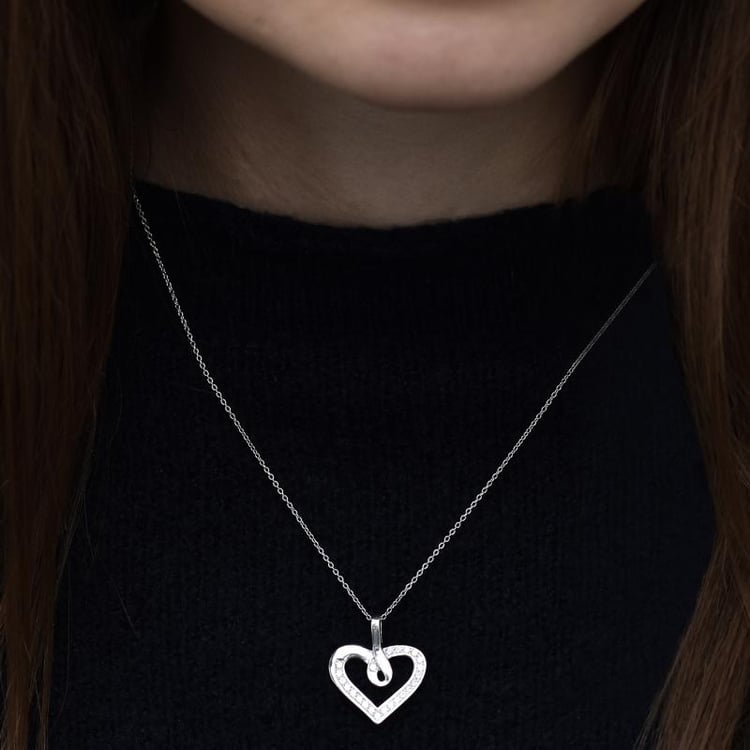 Náhrdelník z bílého zlata s diamanty 42355