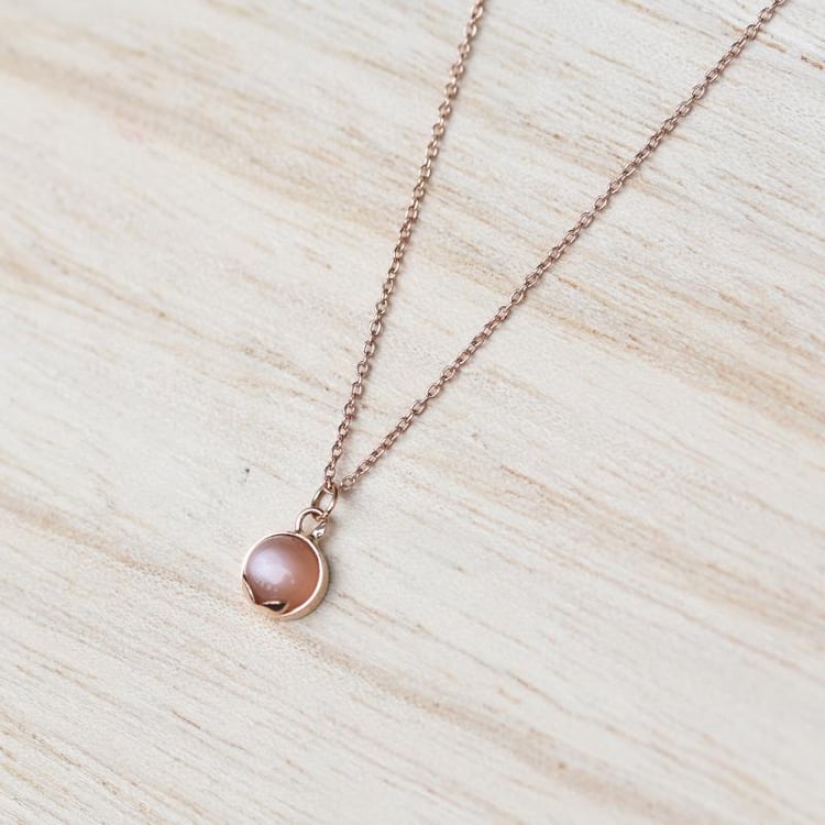 Zlatý náhrdelník s cabochon měsíčním kamenem 49102