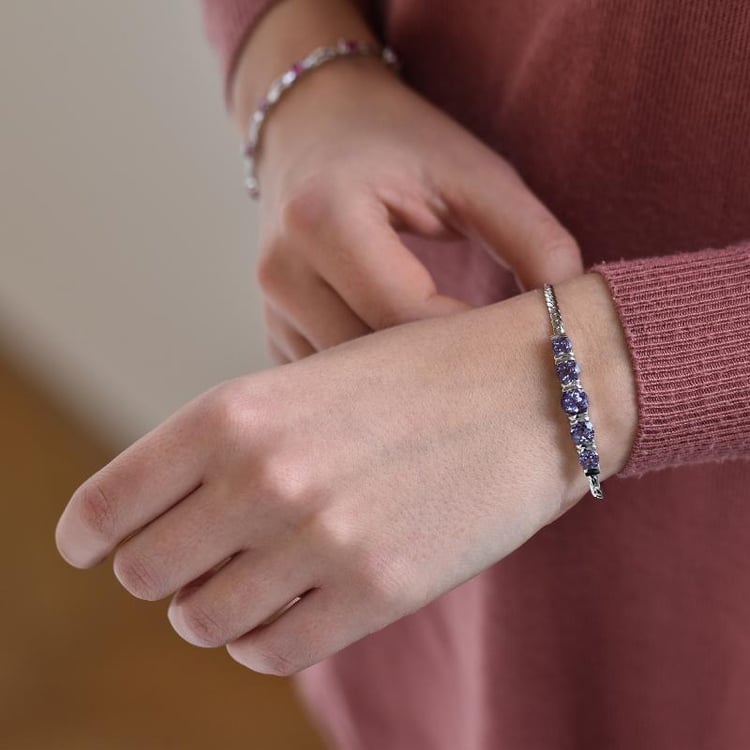 Stříbrný náramek zdobený alexandrity 38361