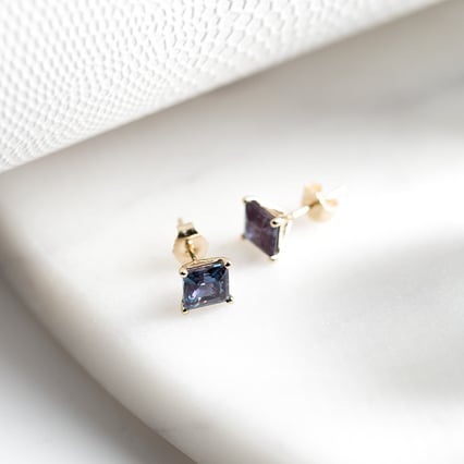 Zlaté náušnice s princess alexandrity Enola