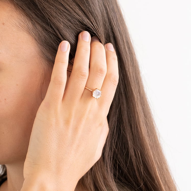 Zásnubní prsten s měsíčním kamenem Tutie 111472