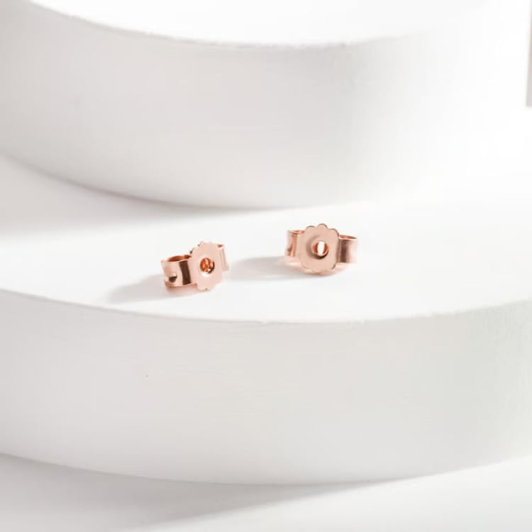 Stříbrná náušnicová puzeta Lora 166671