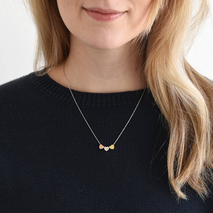 Náhrdelník se srdíčky 59680