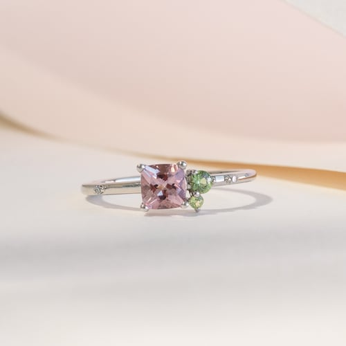 Cluster prsten s morganitem, safírem, olivínem a diamanty Kenny