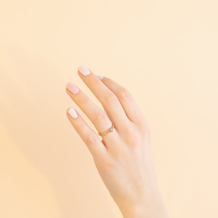 Větvičkový prsten se salt and pepper diamantem Lilia 100958