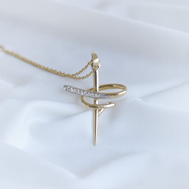 Křížek s diamanty 93698