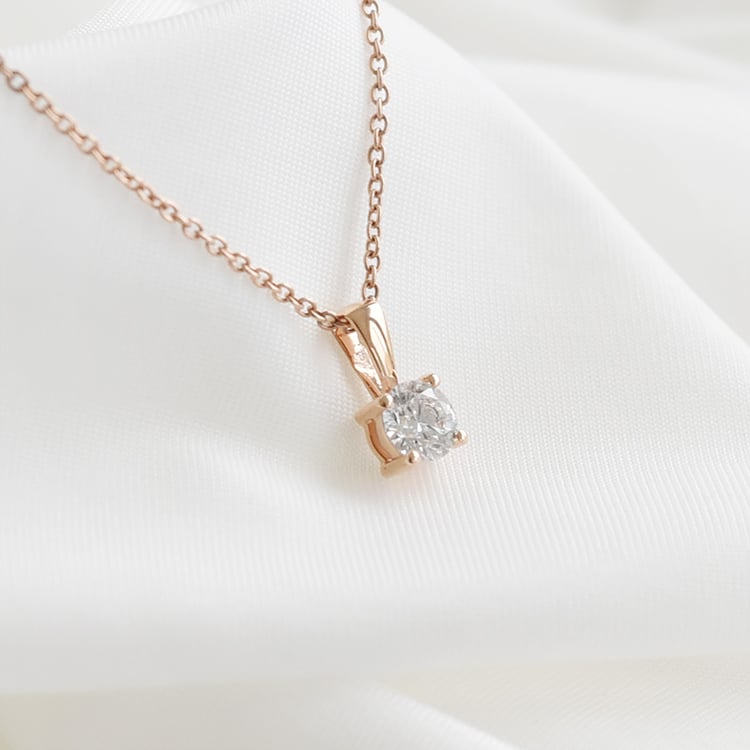 Zlatý přívěsek 92711