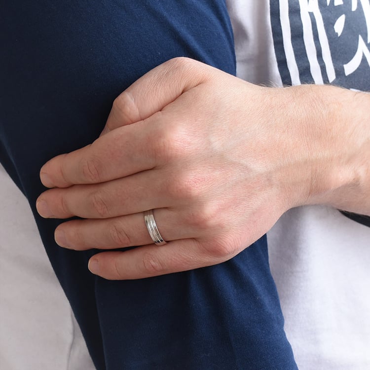 Pánský snubní prsten 77758