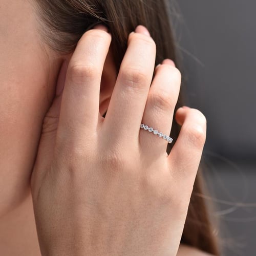 Vintage prsten s lab-grown diamanty a komfortní prsten Danel