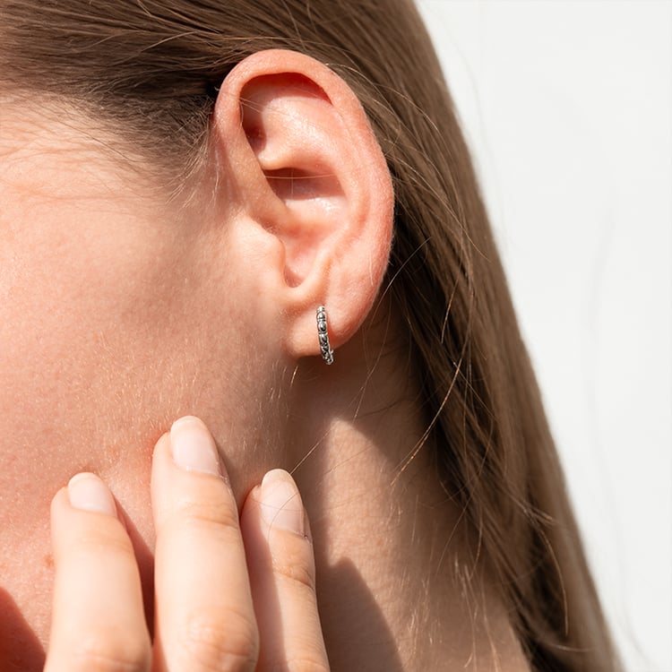 Kruhové propletené náušnice ze stříbra Torcy 143899