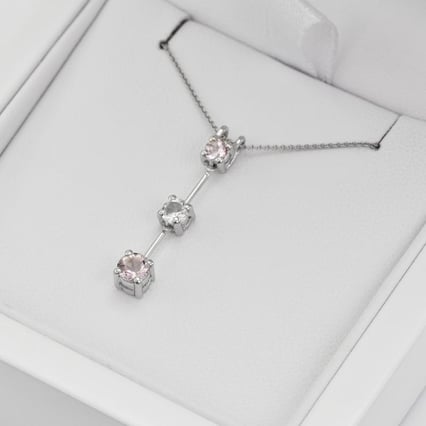 Zlatý přívěsek Minulost přítomnost budoucnost s morganity a topazem