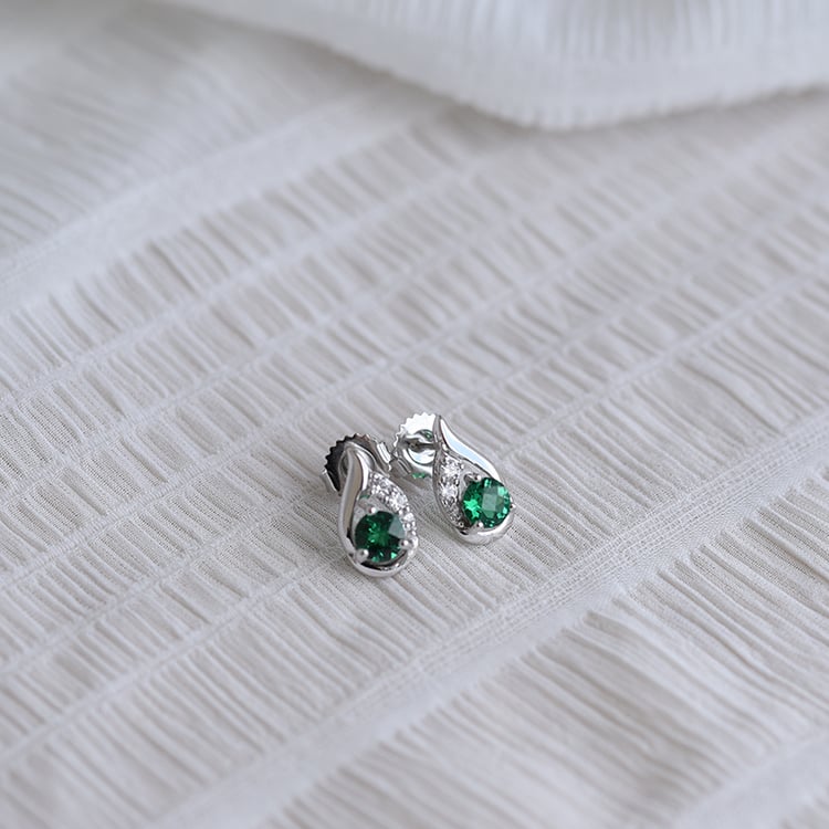 Stříbrné náušnice 64306