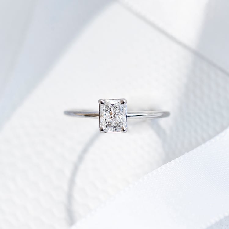 Zásnubní prsten s 0.71ct IGI certifikovaným lab-grown diamantem Alanna 110267