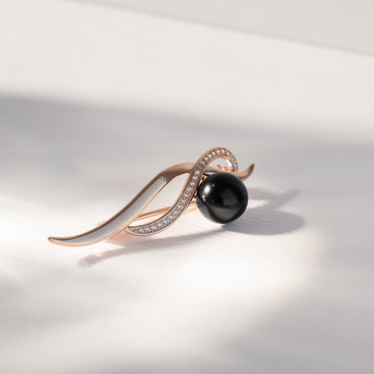 Pozlacená brož s černou perlou a zirkony Otmar 121369