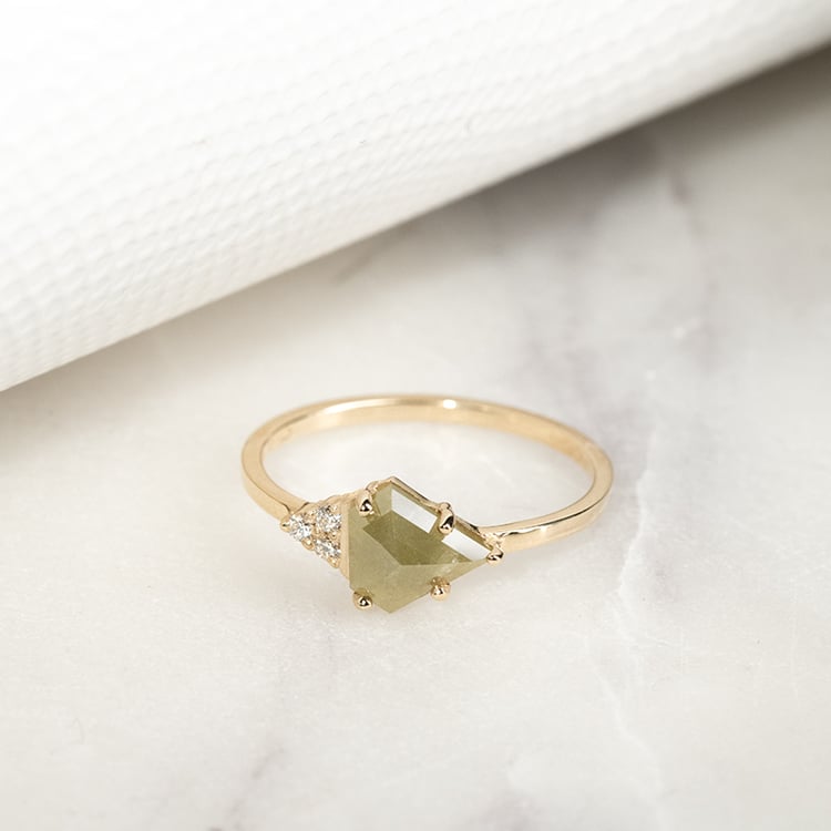 Prsten s pentagon salt and pepper diamantem Emilija 132098