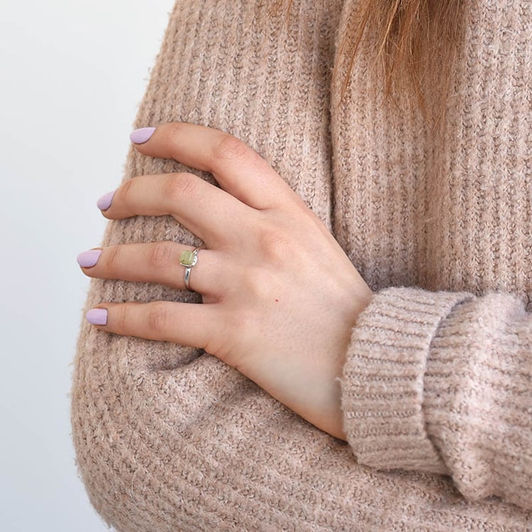 Prsten ze zlata se surovým diamantem 78197