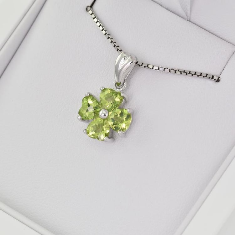 Olivínový květ ve stříbře 28365