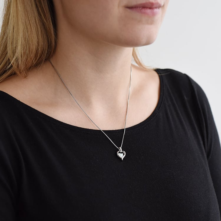 Srdce s bílým opálem 89867