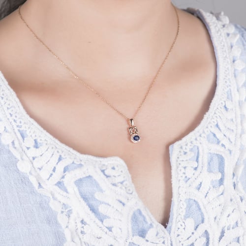 Přívěsek ve znamení Blíženců se safírem a diamanty Gémini