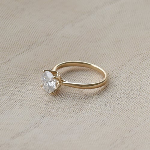 Zásnubní prsten s moissanitem a diamantem Hleene