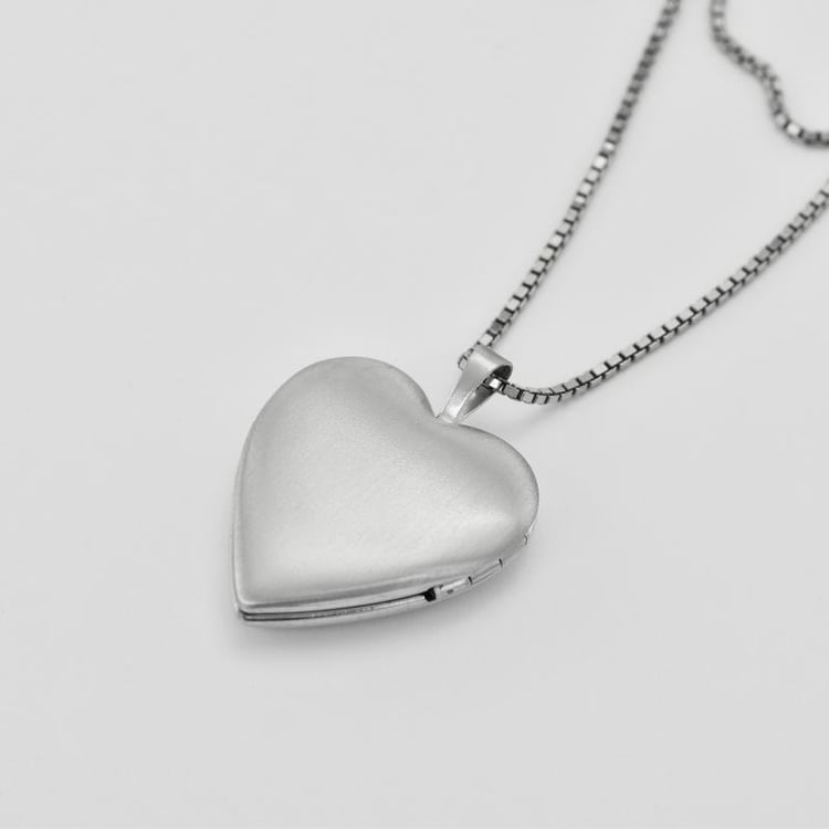 Medailon s gravírem tlapky 32925