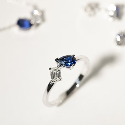 Prsten Toi et Moi s lab-grown diamantem a safírem Maite